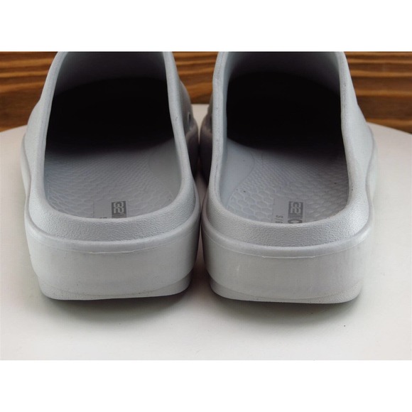 32 Degrees Size 6-7 M Women Sandal Slip-On Gray‎ Synthetic - Picture 7 of 10